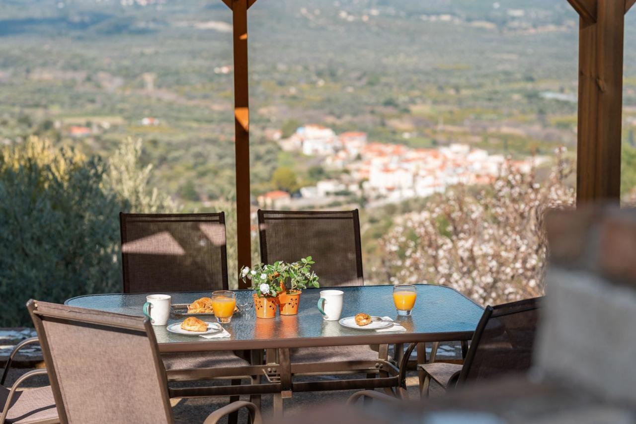 Villa Vicky Питагорио Екстериор снимка