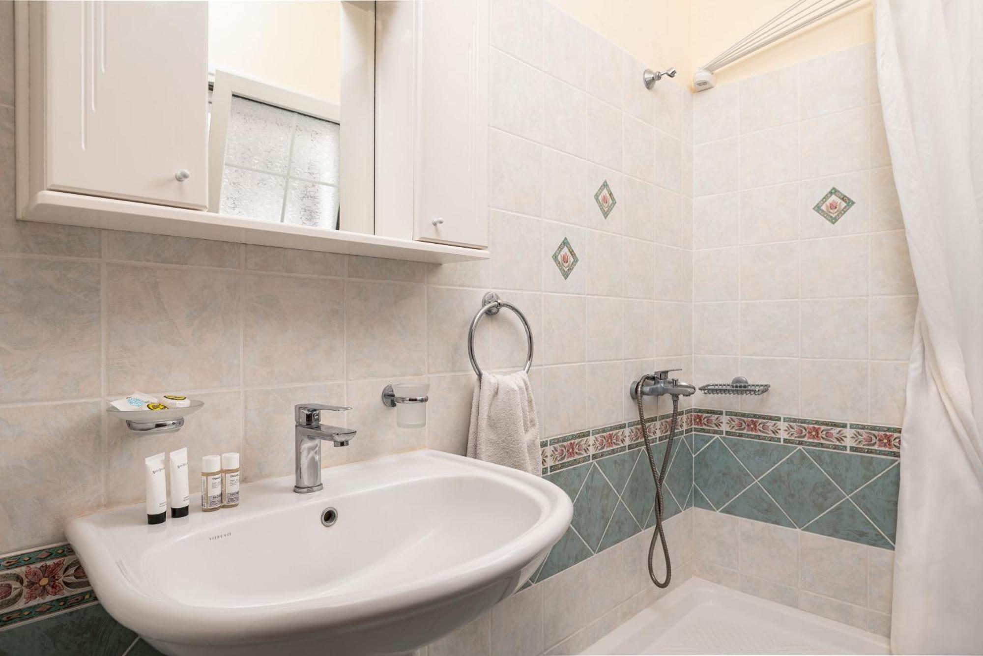 Villa Vicky Питагорио Екстериор снимка